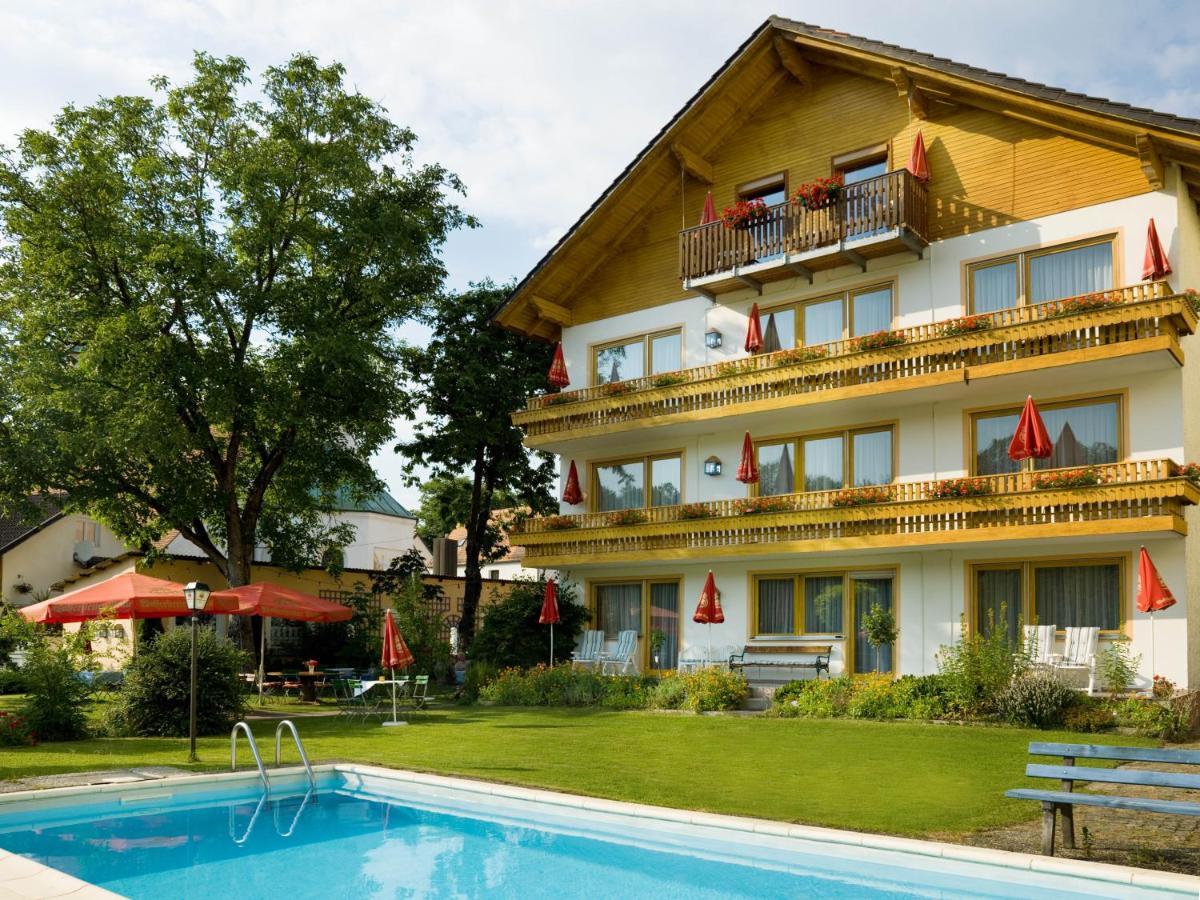Landgasthof Moser & Restaurant Bootshaus Windorf  Zewnętrze zdjęcie